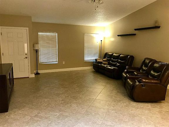 3rd image of 3921 Cypress Lndg N