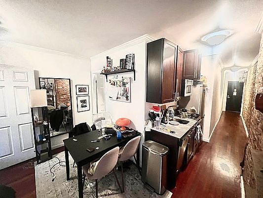 1st image of 504 E 12th St APT 10