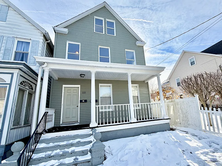 122 Summit Ave #2 — Photo 1