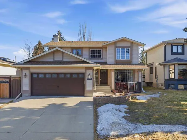 2108 NW Douglasbank Cres SE, Calgary, AB T2Z 2C3