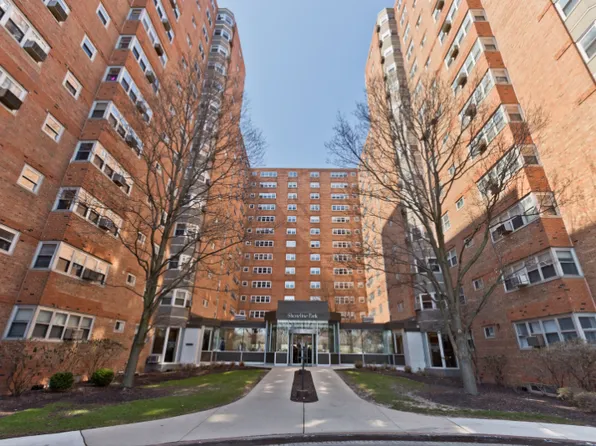 4960 N Marine Dr APT 719, Chicago, IL 60640