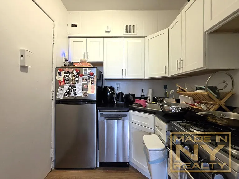 7 E 93rd St #5A — Photo 3