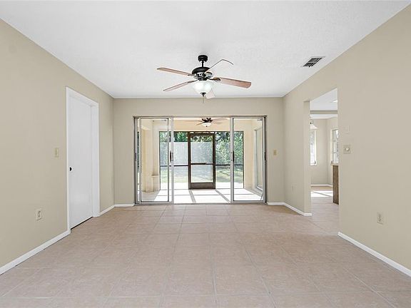 4th image of 20525 Midway Blvd
