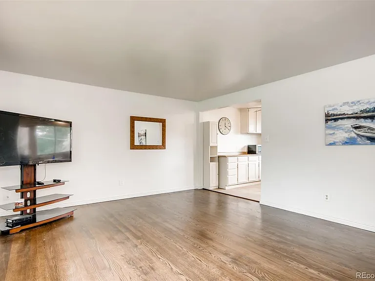 6054 Allison St — Photo 5