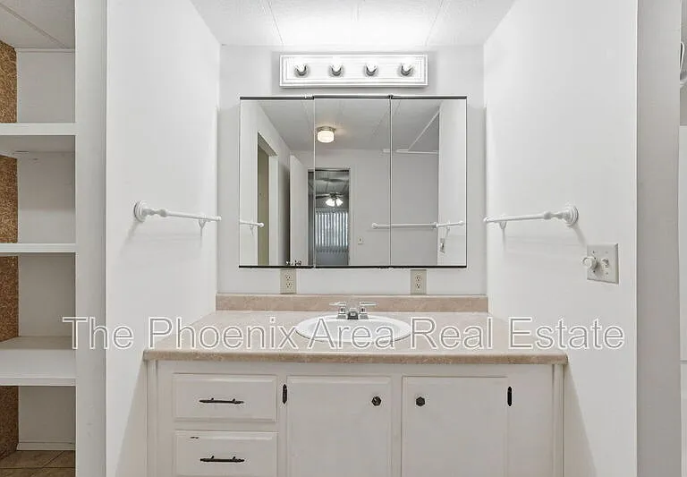 2431 N Higley Rd — Photo 22