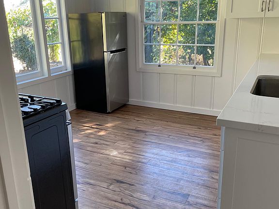 Clean, white and crisp feel to this cottage