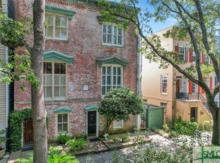 208 W Jones St, Savannah, GA 31401