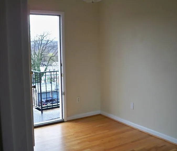 3806 Hickory Ave — Photo 7