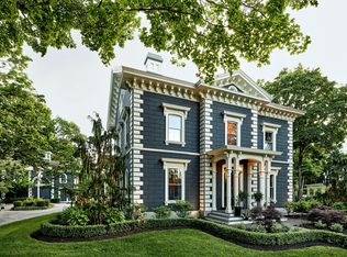 35 Summer St, Kennebunk, ME 04043