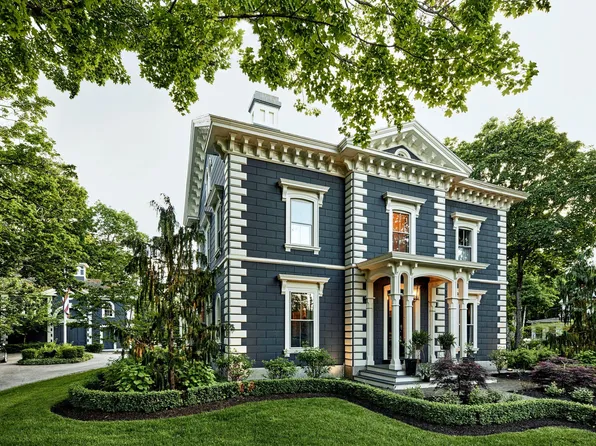 35 Summer Street, Kennebunk, ME 04043