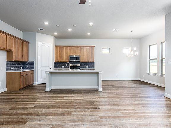 5th image of 164 Woodbridge Dr #126HBQ