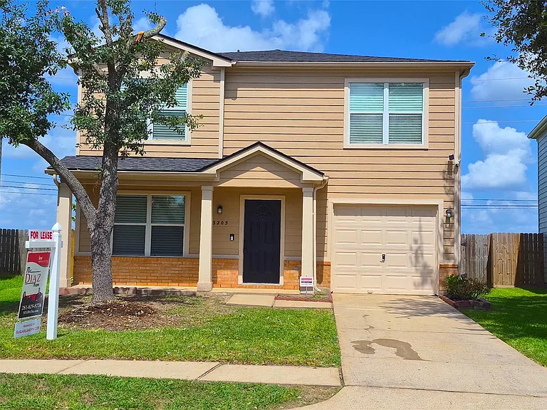 3203 Becker Glen St — Photo 1