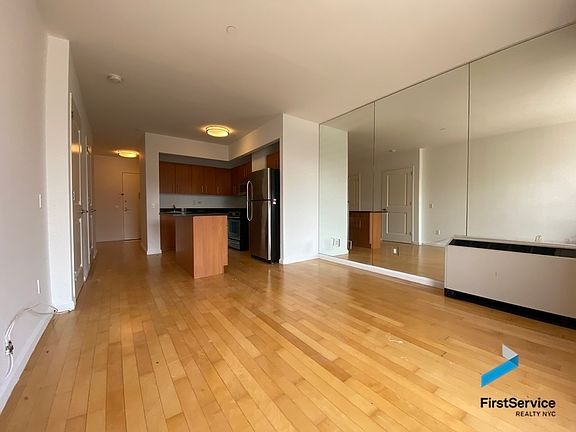 5th image of 20 West St APT 38G