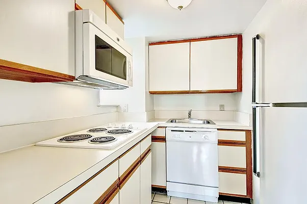 Rented by City Connections Realty | media 1