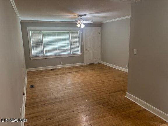 2nd image of 2721 Lantana Rd