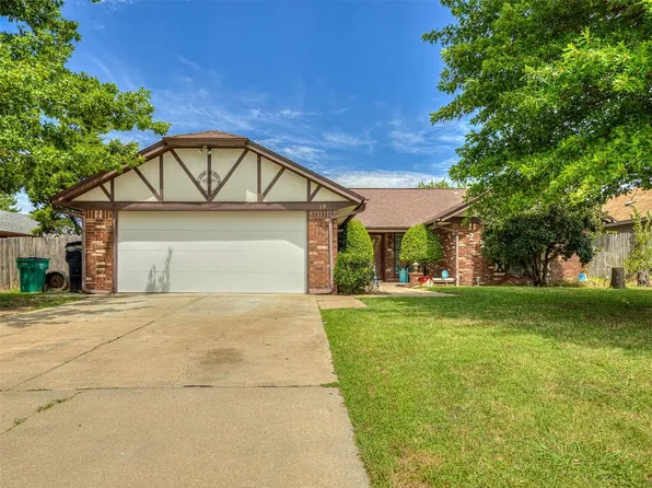 29 Corona Dr, Oklahoma City, OK 73149