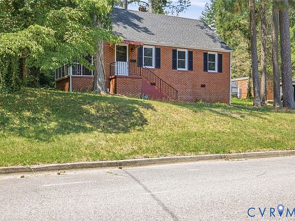 2nd image of 1584 Mount Vernon St