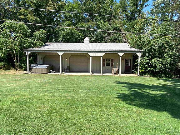 3rd image of 8501 W Chapel Hill Dr