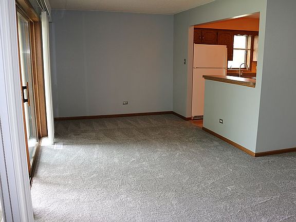 4th image of 7301 Evergreen Dr APT 1A
