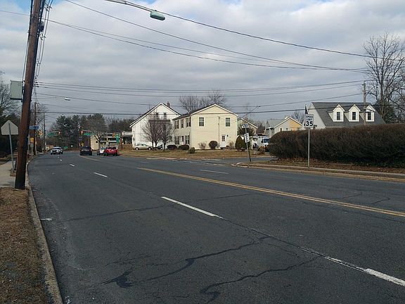 4th image of 1193 Pennington Rd