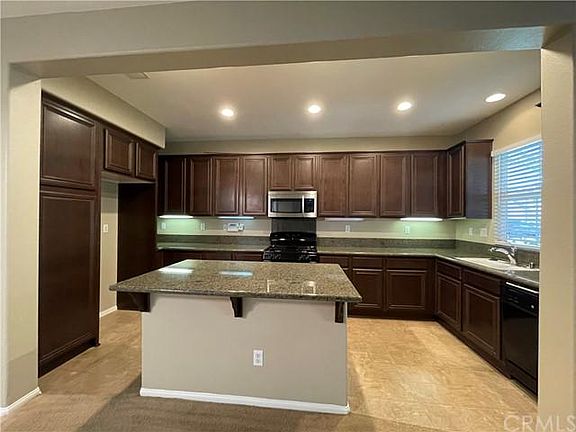 2nd image of 15947 Moonflower Ave