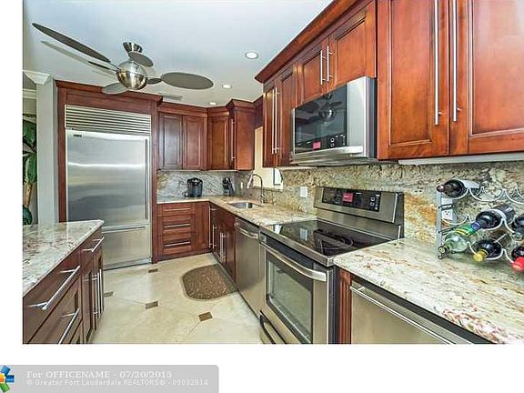 4th image of 529 SE 25th Ave