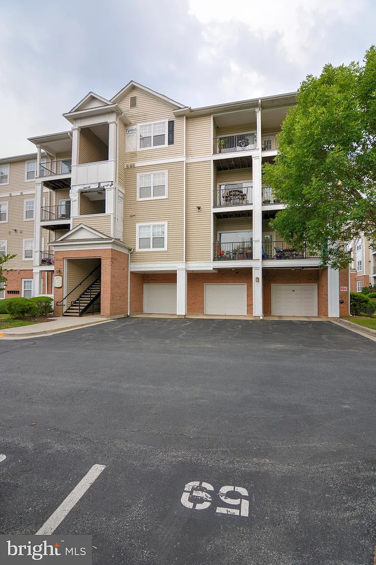 19615 Galway Bay Cir APT 203 photo 1