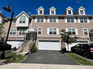 20 Seeley Bull St, Monroe, NY 10950
