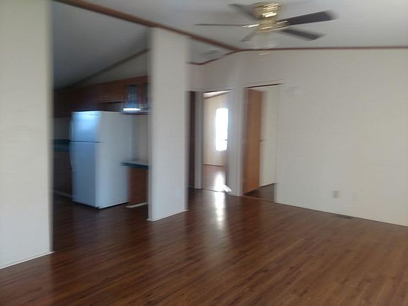 3rd image of 134 Loma Linda Ln