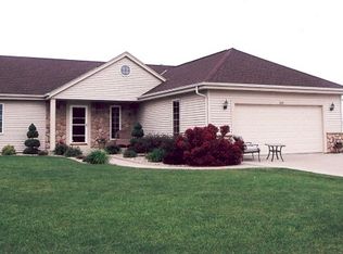 205 Maries Way, Random Lake, WI 53075
