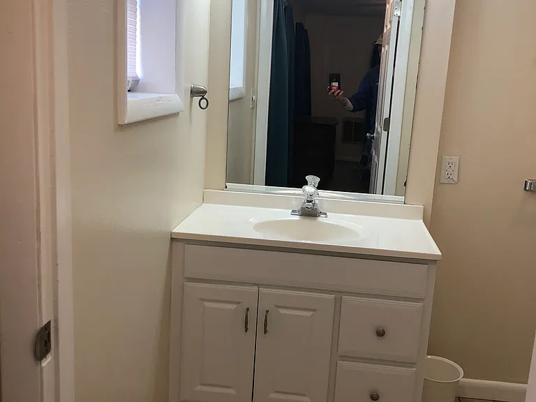 4640 Shelburne Rd #A — Photo 2