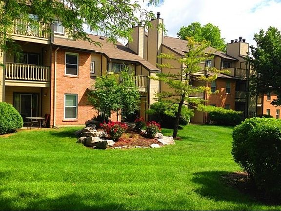 2nd image of 10999 Chase Park Ln APT B