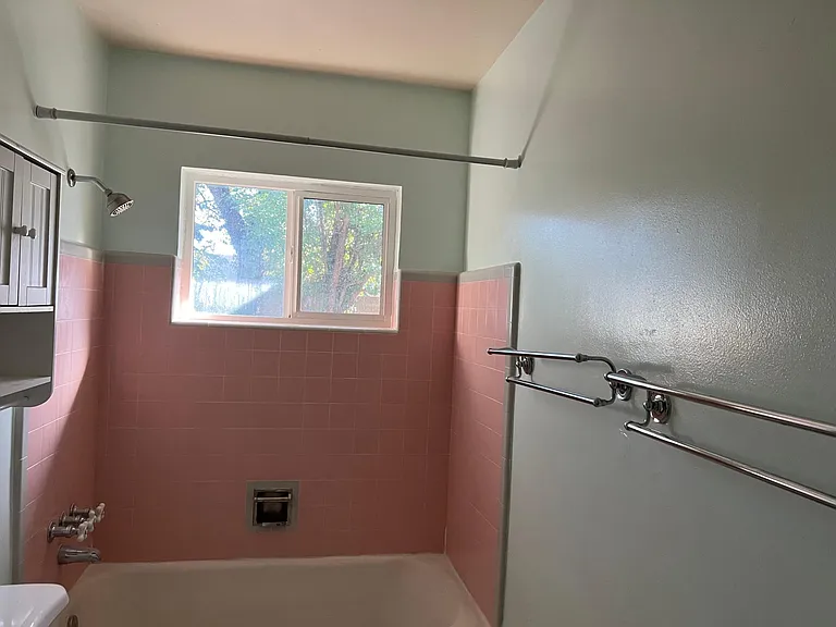 4239 E Flower St — Photo 33