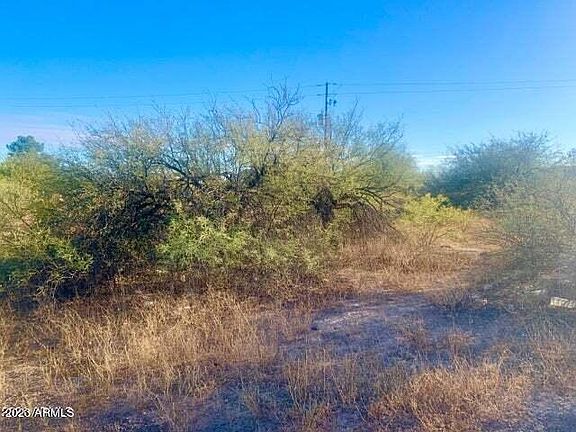 5th image of 3065 W Madera Dr