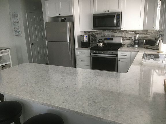 4th image of 25 44th St #W