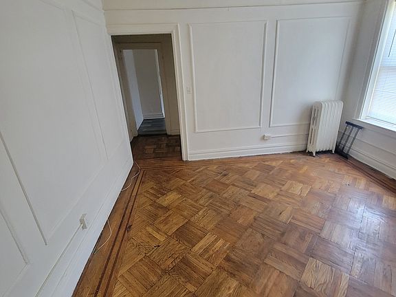 5th image of 713 Bergen Ave