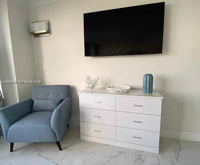 2500 Parkview Dr #1008 — Photo 9