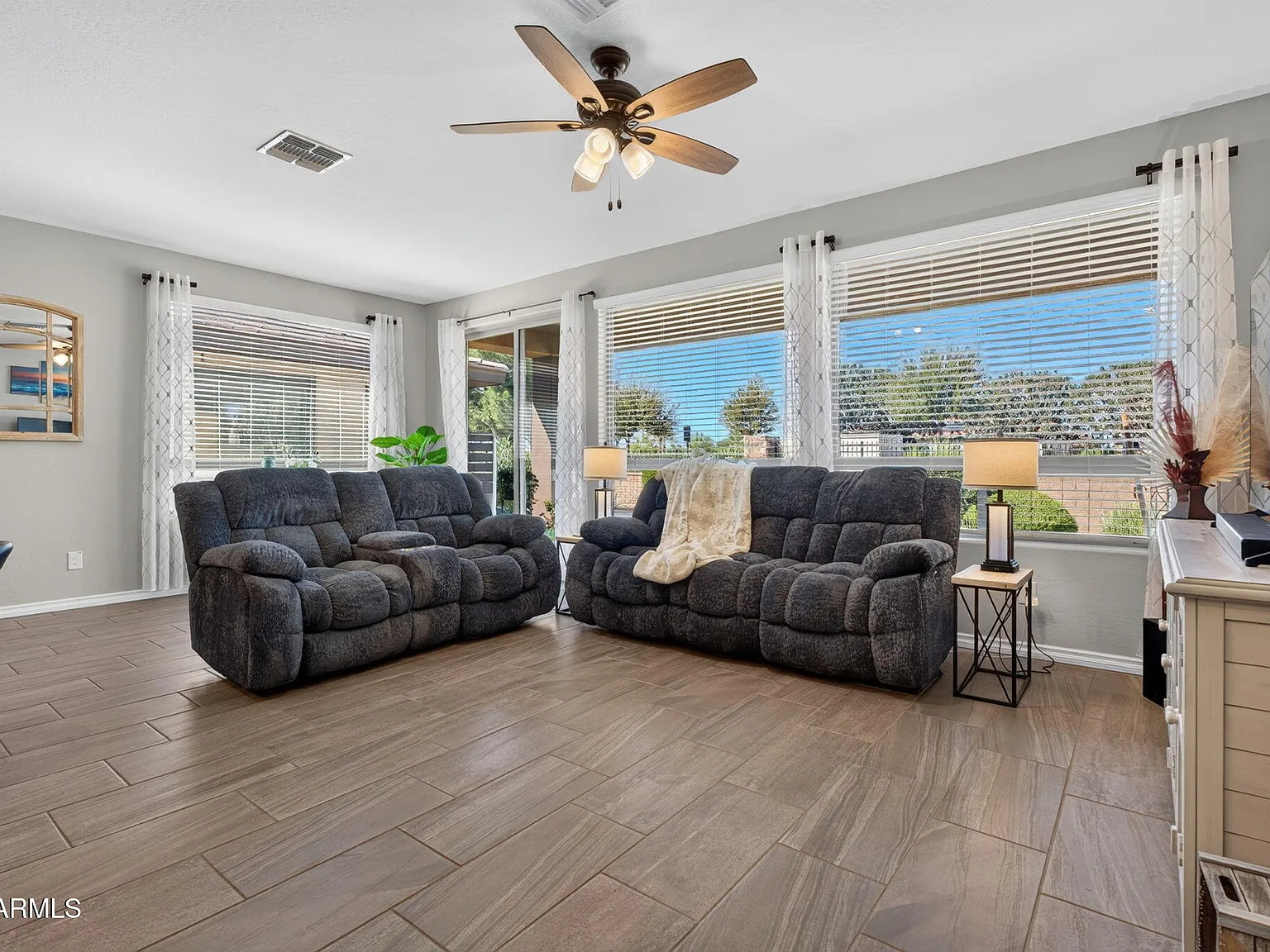 2 bed, 2.0 bath, 1321 sqft, $2,495 — Photo 4