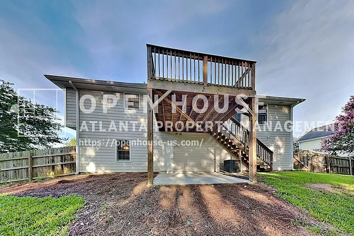 2290 Huntington Dr — Photo 21