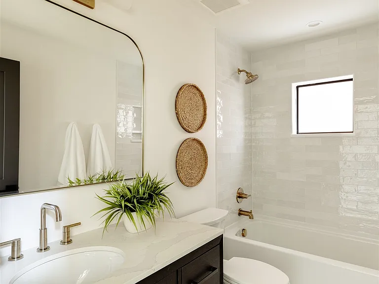 1749 N Williams St #1 — Photo 33