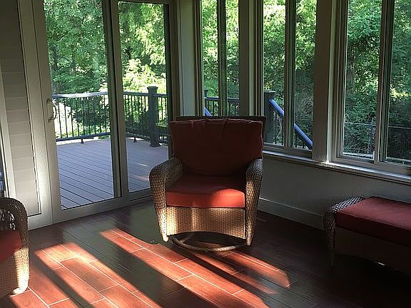 3 season room; view of deck