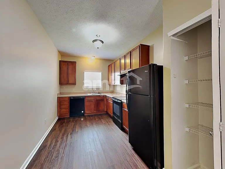 11723 Rossmore Dr — Photo 3