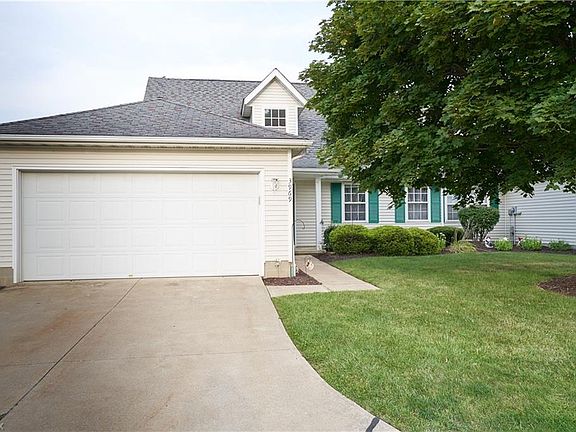 3rd image of 3969 Londonderry Ln
