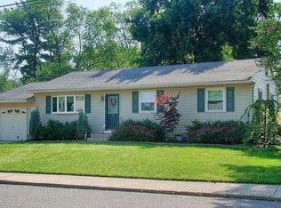 180 Essex Ave, West Deptford, NJ 08086