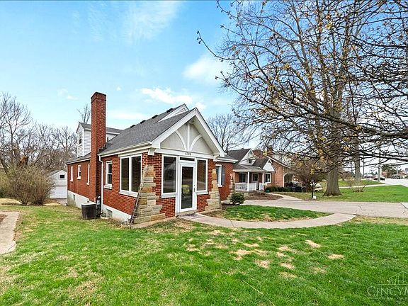 2nd image of 6708 Cheviot Rd