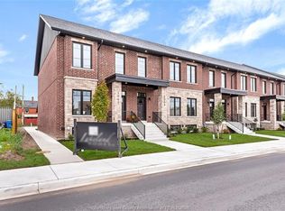 1039 Walker Rd #11, Windsor, ON N8Y2M9