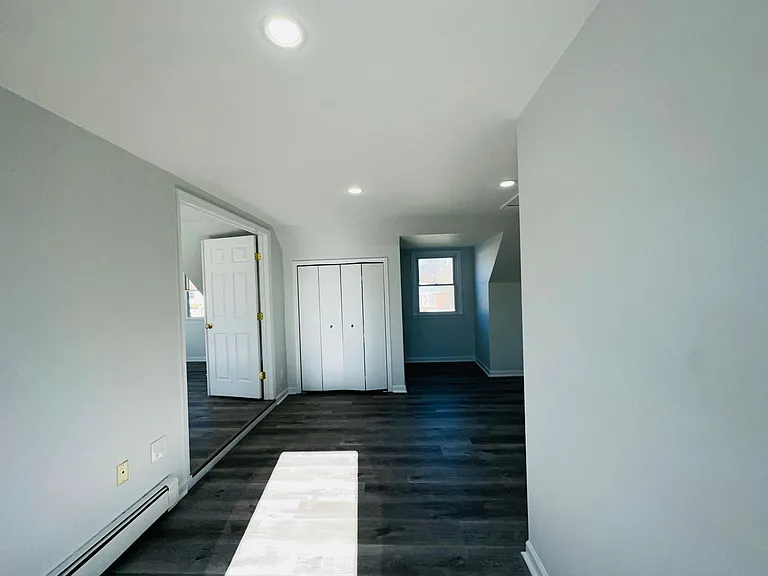 79 Hawkins Ave — Photo 25