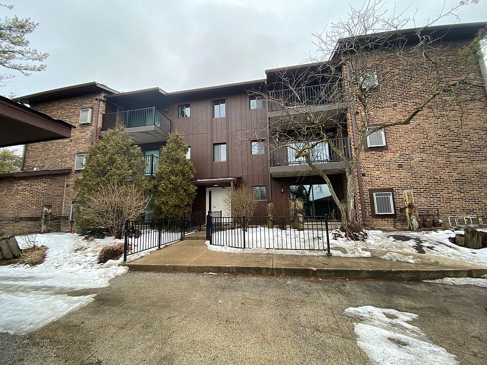 1st image of 73 Pier Dr APT 104