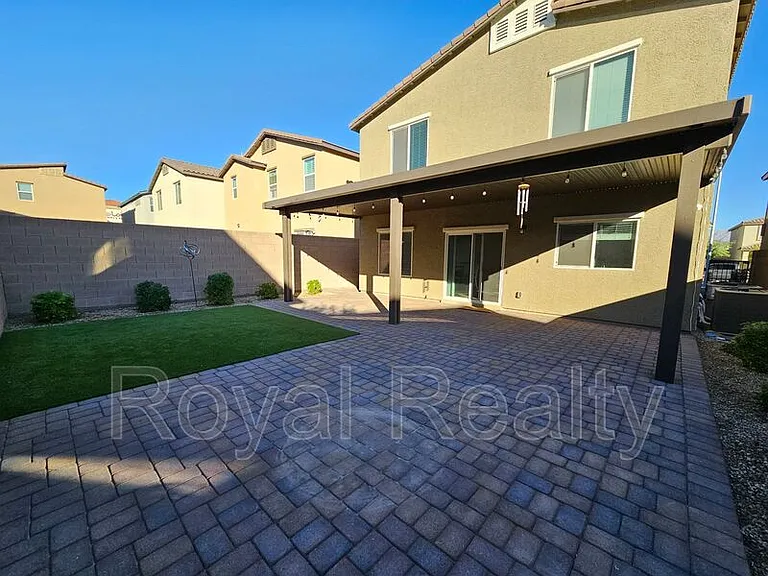 1171 Twincrest Ave #ROOM THREE — Photo 11