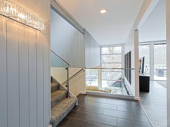 5th image of 311 Ritchie Ave